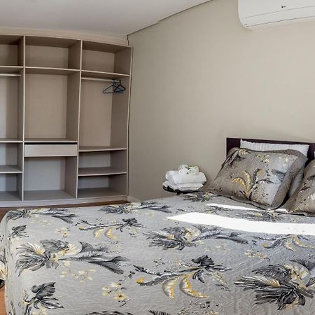 Dallas Apartamentos Na Via Gastronomica-Estacionamento-Amplos E Equipados-Wifi เบงโต กองซัลเวส ภายนอก รูปภาพ
