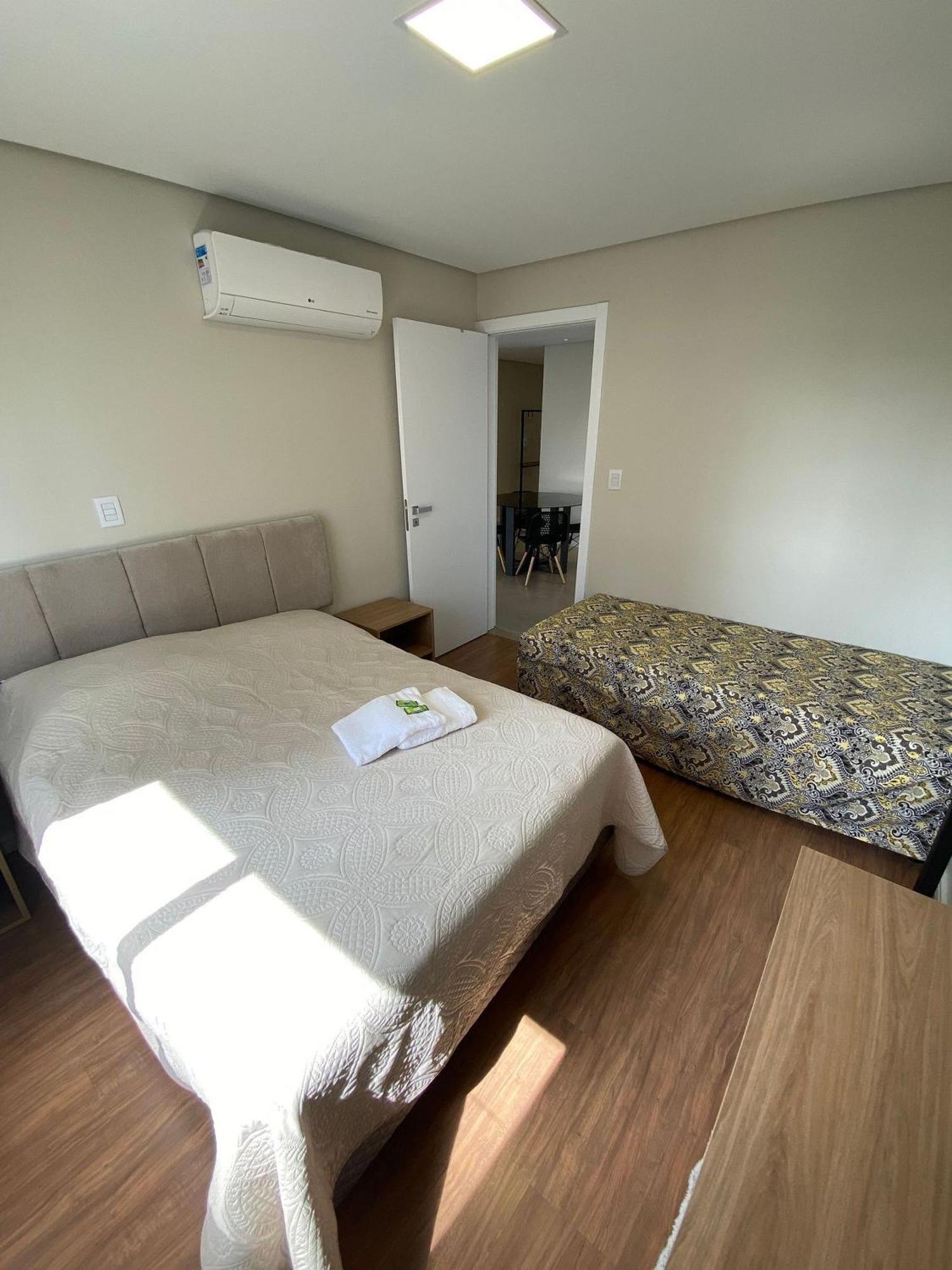 Dallas Apartamentos Na Via Gastronomica-Estacionamento-Amplos E Equipados-Wifi เบงโต กองซัลเวส ภายนอก รูปภาพ