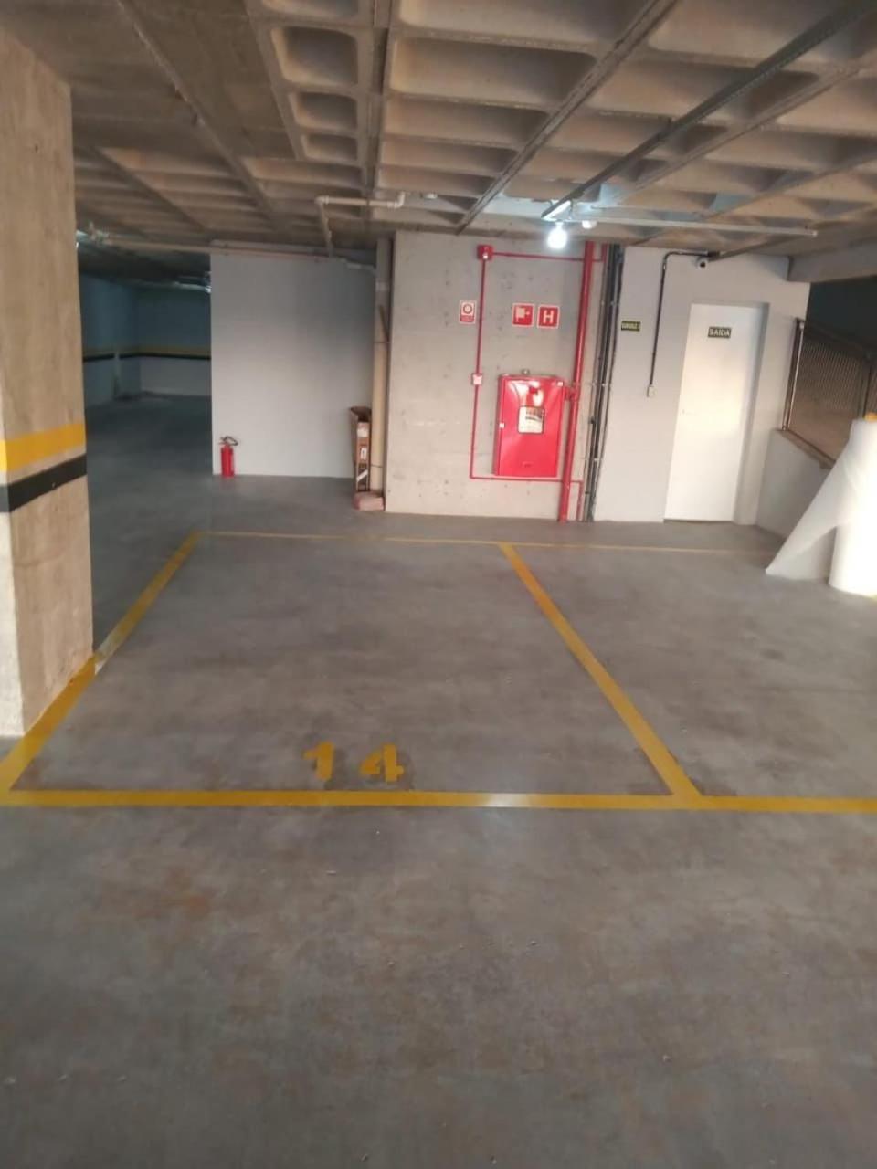 Dallas Apartamentos Na Via Gastronomica-Estacionamento-Amplos E Equipados-Wifi เบงโต กองซัลเวส ภายนอก รูปภาพ