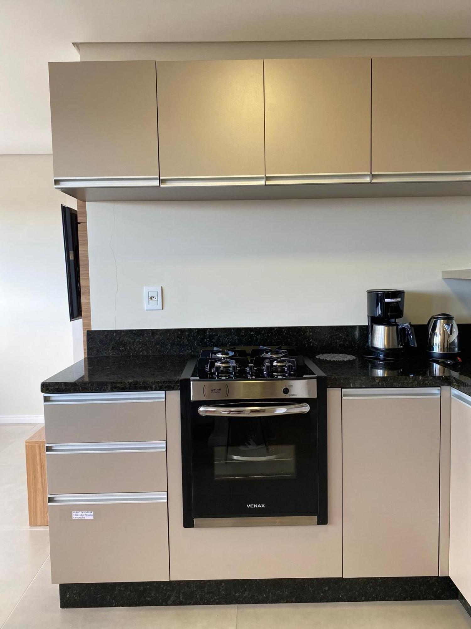Dallas Apartamentos Na Via Gastronomica-Estacionamento-Amplos E Equipados-Wifi เบงโต กองซัลเวส ภายนอก รูปภาพ